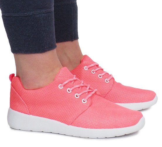 Rózsaszín sportcipők